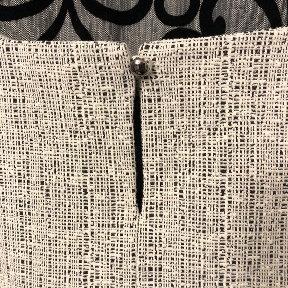 Banana Republic Shift Dress - Picture 5 of 6